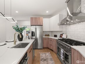 321 17th Avenue E, Seattle WA 98112