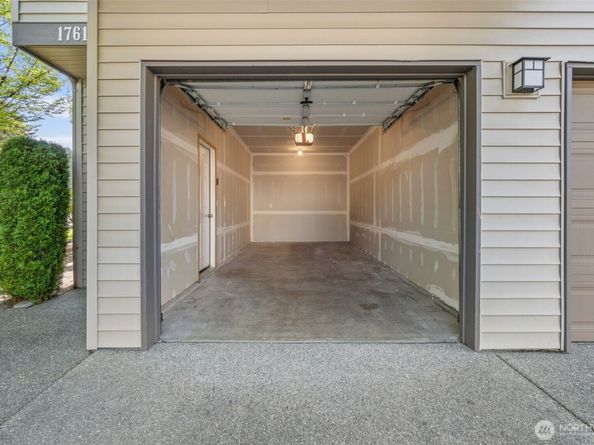 17610 134th Lane SE, Renton WA 98058