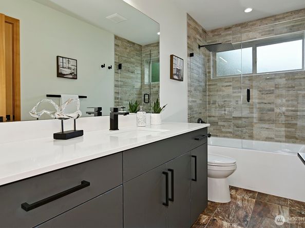 2709 S Ferdinand Street, Seattle WA 98108