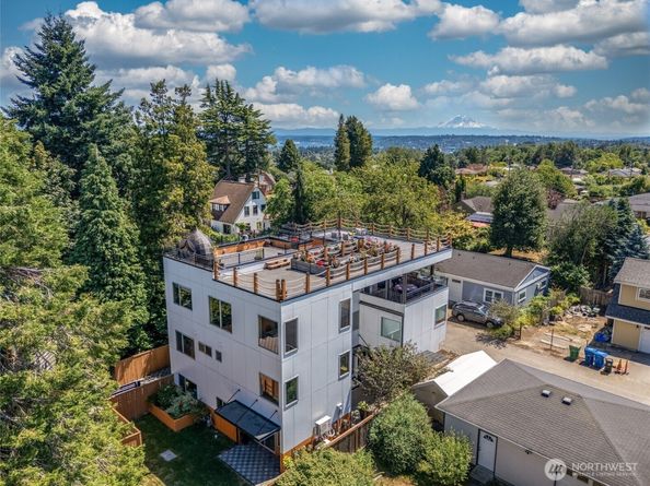 2709 S Ferdinand Street, Seattle WA 98108