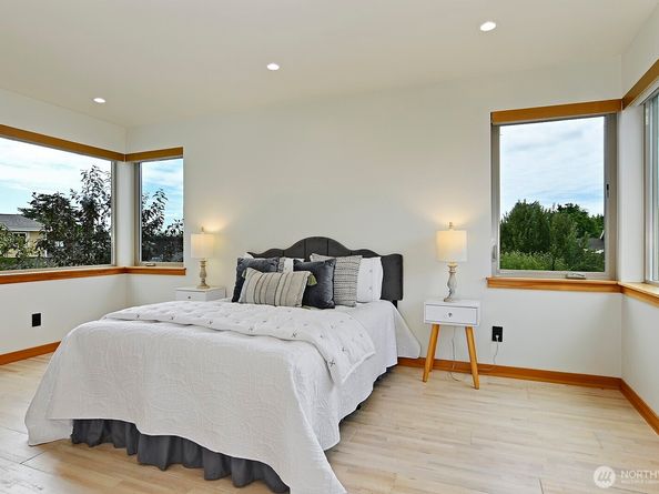 2709 S Ferdinand Street, Seattle WA 98108