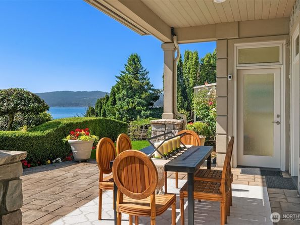 830 W Lake Sammamish Parkway NE, Bellevue WA 98008