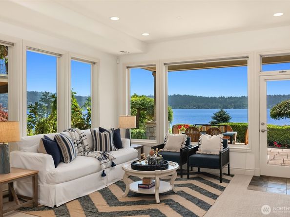 830 W Lake Sammamish Parkway NE, Bellevue WA 98008
