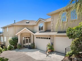 830 W Lake Sammamish Parkway NE, Bellevue WA 98008