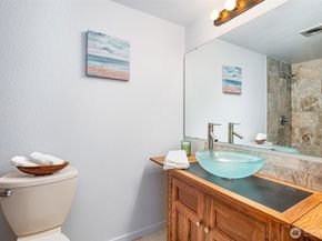 4004 Beach Drive SW 302, Seattle WA 98116