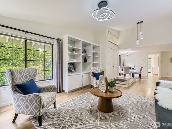 16142 SE 33rd Lane Unit #1001, Bellevue WA 98008