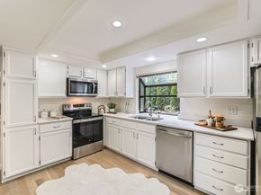 16142 SE 33rd Lane Unit #1001, Bellevue WA 98008
