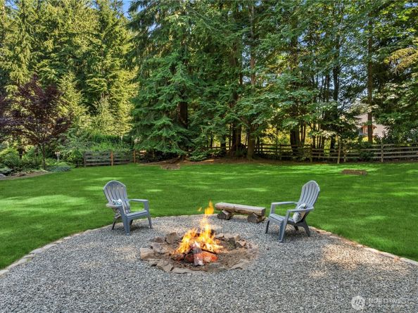 19808 Yew Way, Snohomish WA 98296