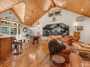 19808 Yew Way, Snohomish WA 98296