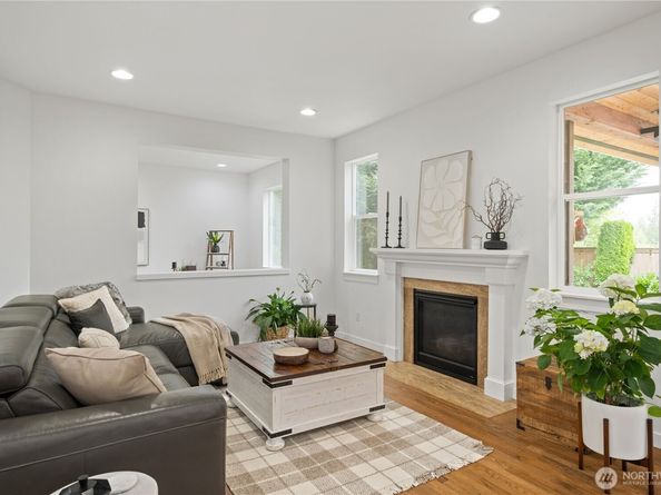 11008 243rd Avenue NE, Redmond WA 98053
