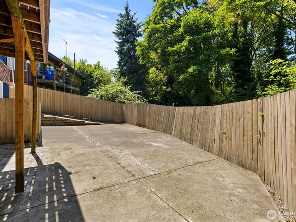 4525 10th Avenue S, Seattle WA 98108