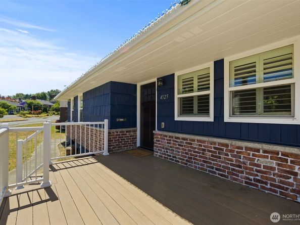 4525 10th Avenue S, Seattle WA 98108