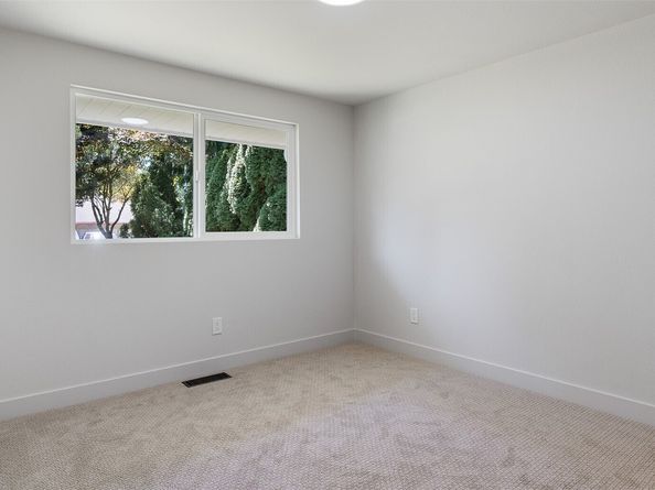 1325 123rd Place SE, Everett WA 98208