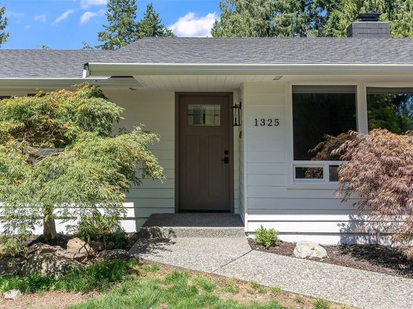 1325 123rd Place SE, Everett WA 98208