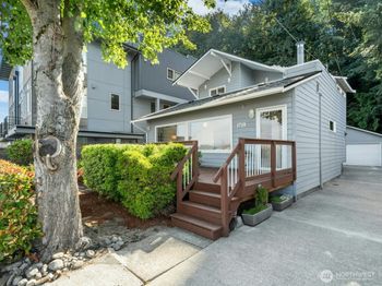 1710 Alki Ave SW