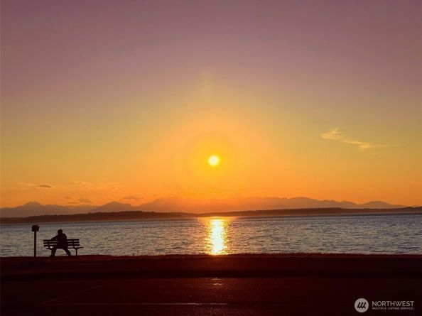 1710 Alki Ave SW, Seattle WA 98116