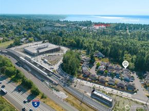 2707 S 268th Place, Kent WA 98032