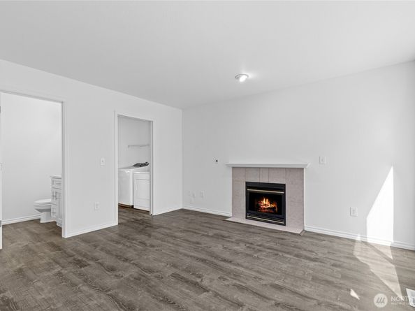 2707 S 268th Place, Kent WA 98032