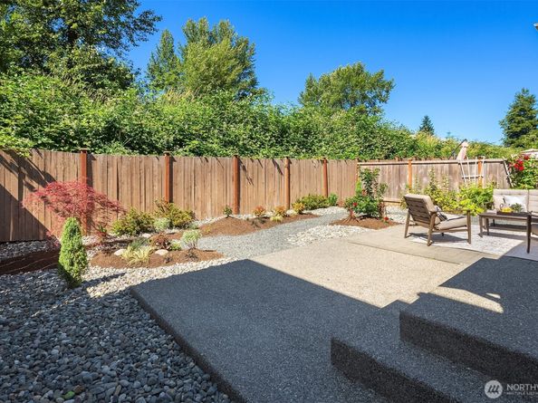 12611 37th Place NE, Lake Stevens WA 98258