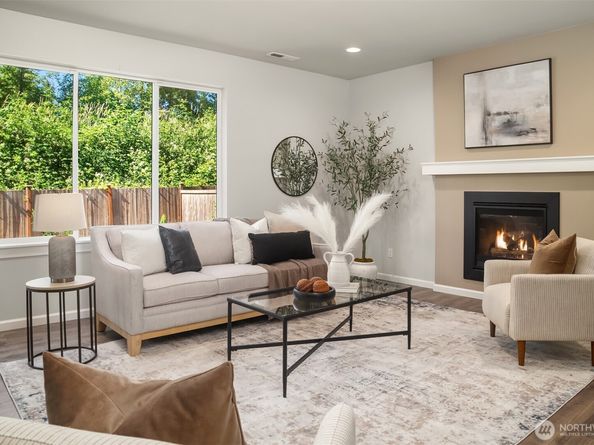 12611 37th Place NE, Lake Stevens WA 98258