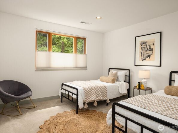 1409 4th Street, Kirkland WA 98033