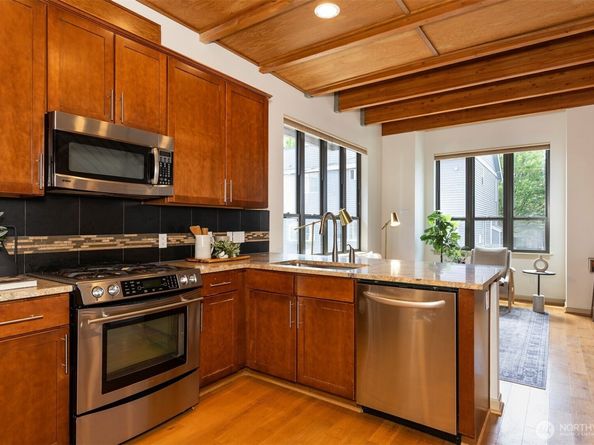 1521 N 80th Street, Seattle WA 98103