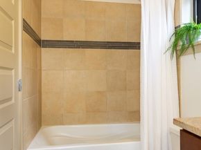 1521 N 80th Street, Seattle WA 98103