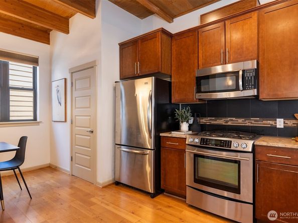 1521 N 80th Street, Seattle WA 98103
