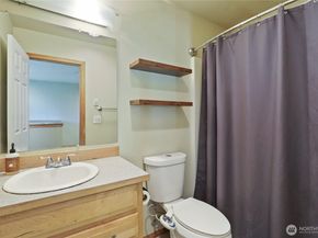 6615 NE Maple Street, Suquamish WA 98392