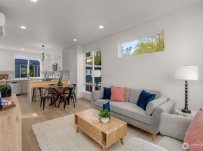915 N 98th Street B, Seattle WA 98103