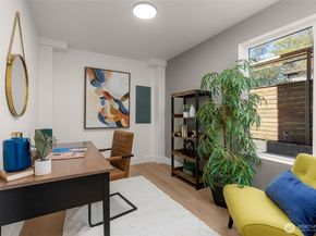 915 N 98th Street B, Seattle WA 98103