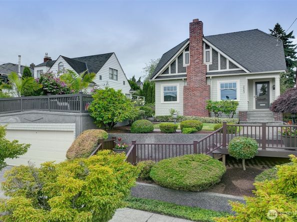 2663 37th Avenue SW, Seattle WA 98126