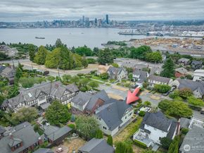 2663 37th Avenue SW, Seattle WA 98126