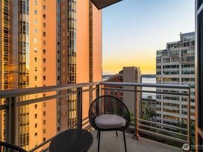 2033 2nd Avenue 1111, Seattle WA 98121