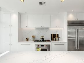 2033 2nd Avenue 1111, Seattle WA 98121
