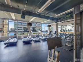 2033 2nd Avenue 1111, Seattle WA 98121