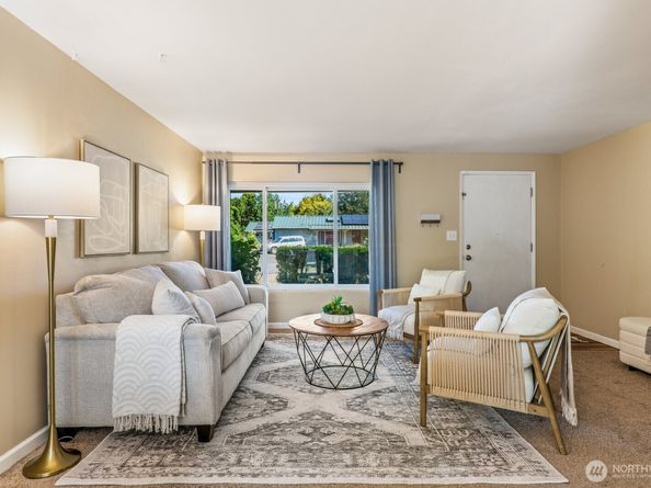 3923 NE 22nd Place, Renton WA 98056