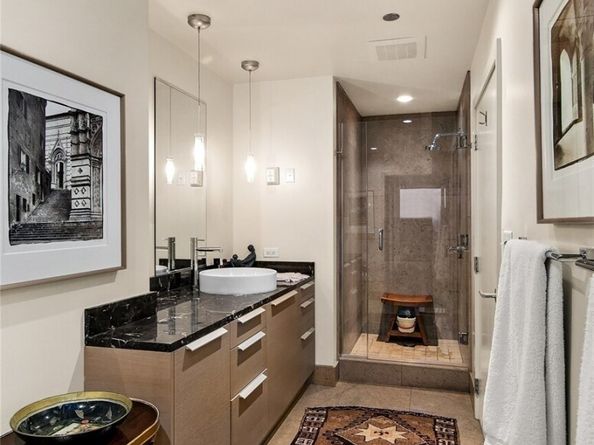 737 Olive Way 3606, Seattle WA 98101