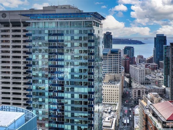 737 Olive Way 3606, Seattle WA 98101