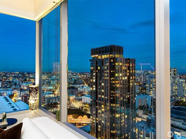 737 Olive Way 3606, Seattle WA 98101