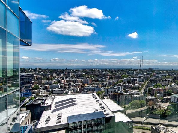 737 Olive Way 3606, Seattle WA 98101