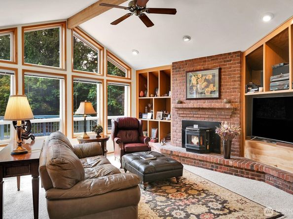 25115 SE 133rd Way, Issaquah WA 98027