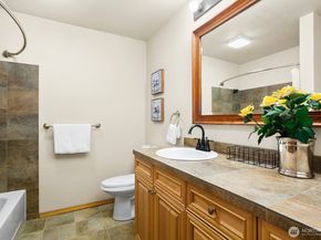 1115 4th Avenue S 3C, Edmonds WA 98020