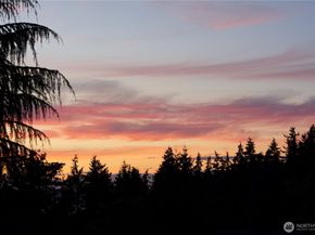 1115 4th Avenue S 3C, Edmonds WA 98020