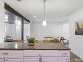 18824 SE 164th St, Renton WA 98058