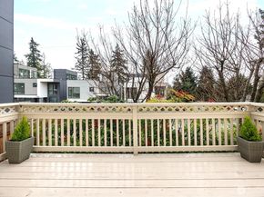 11870 SE 5th Street, Bellevue WA 98005