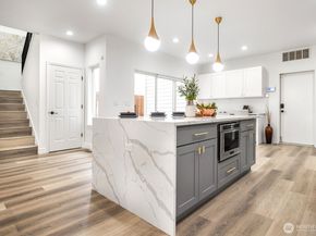 11870 SE 5th Street, Bellevue WA 98005