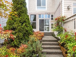 11870 SE 5th Street, Bellevue WA 98005