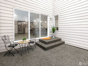 11870 SE 5th Street, Bellevue WA 98005