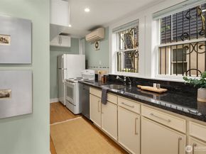 2307 Broadway E, Seattle WA 98102